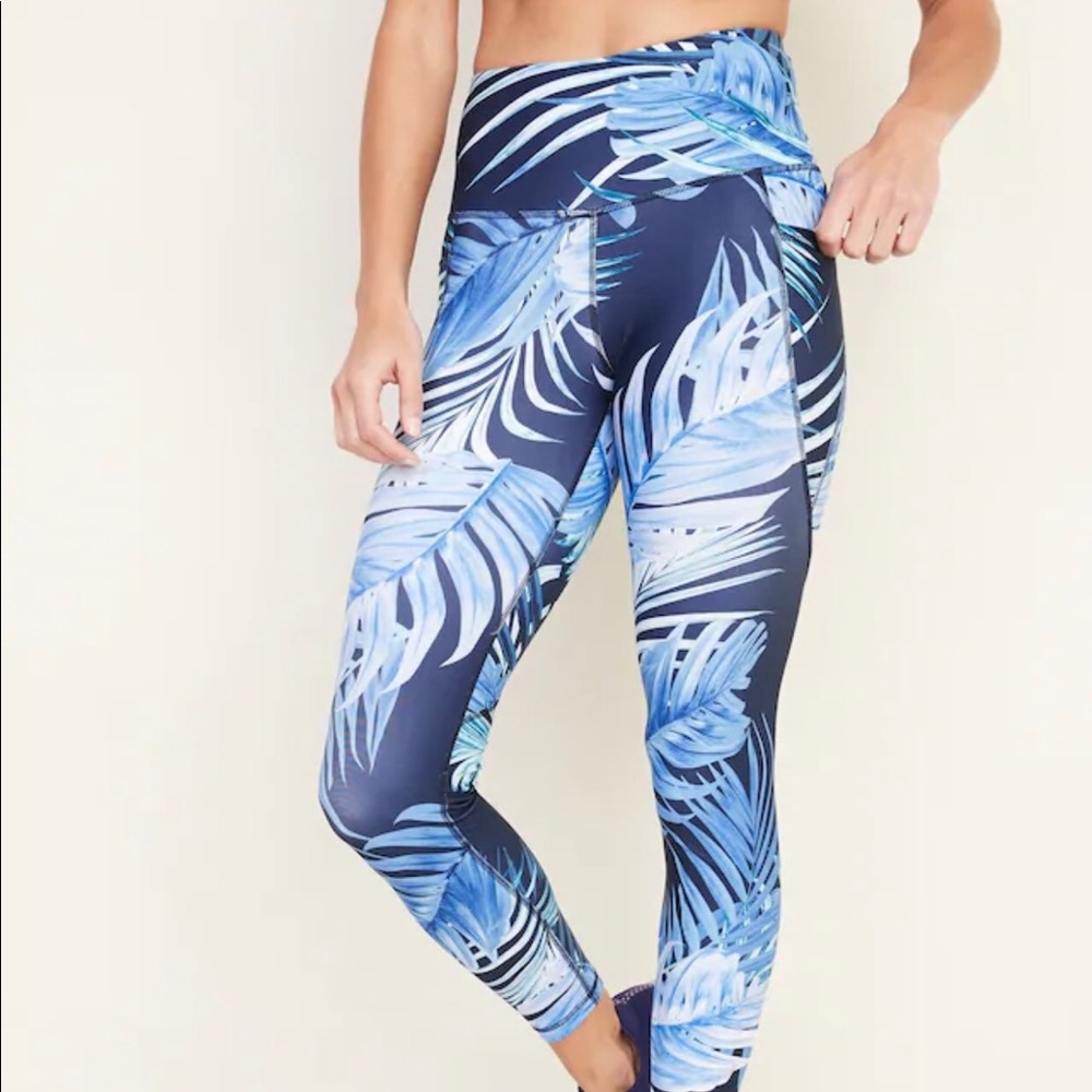 Old Navy High Waisted Elevate Leggings NWT